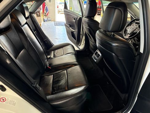 Used 2015 Toyota Avalon XLE FWD image 45