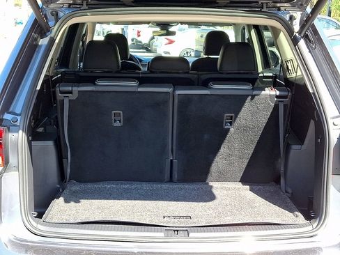 Certified 2024 Volkswagen Atlas SE image 27