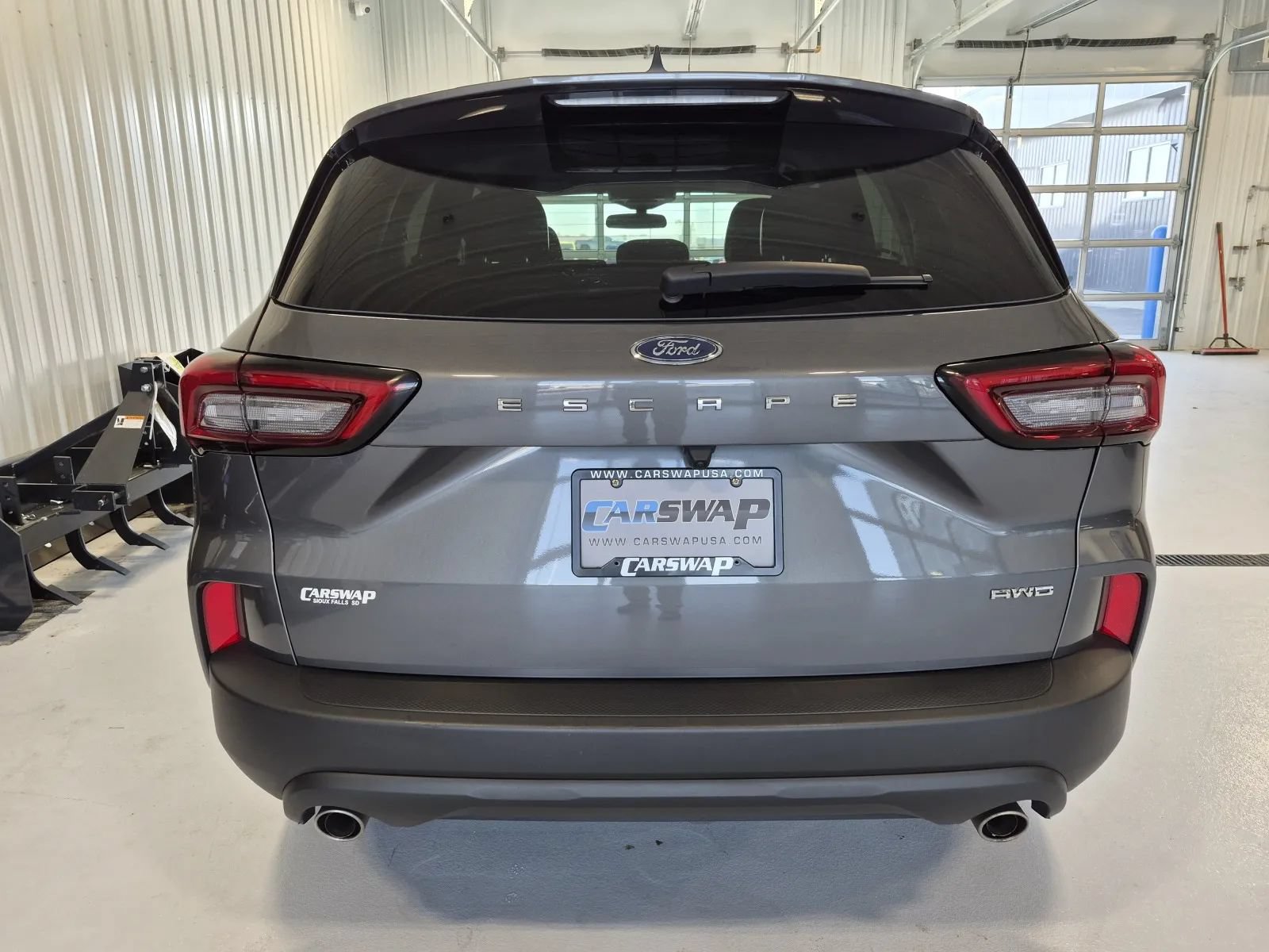 Used 2025 Ford Escape ST-Line Select AWD/4WD image 4