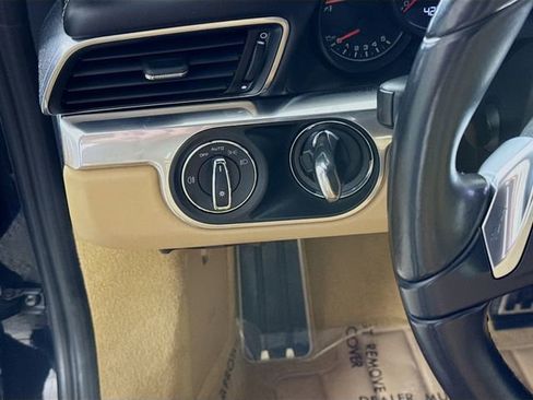 Used 2016 Porsche 911 Turbo image 10