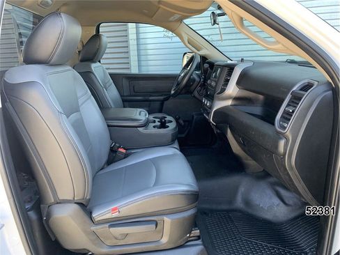 Used 2020 RAM 5500 Tradesman image 20