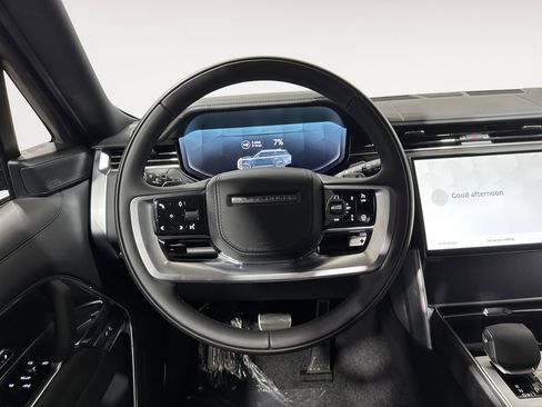 New 2025 Land Rover Range Rover SE image 12