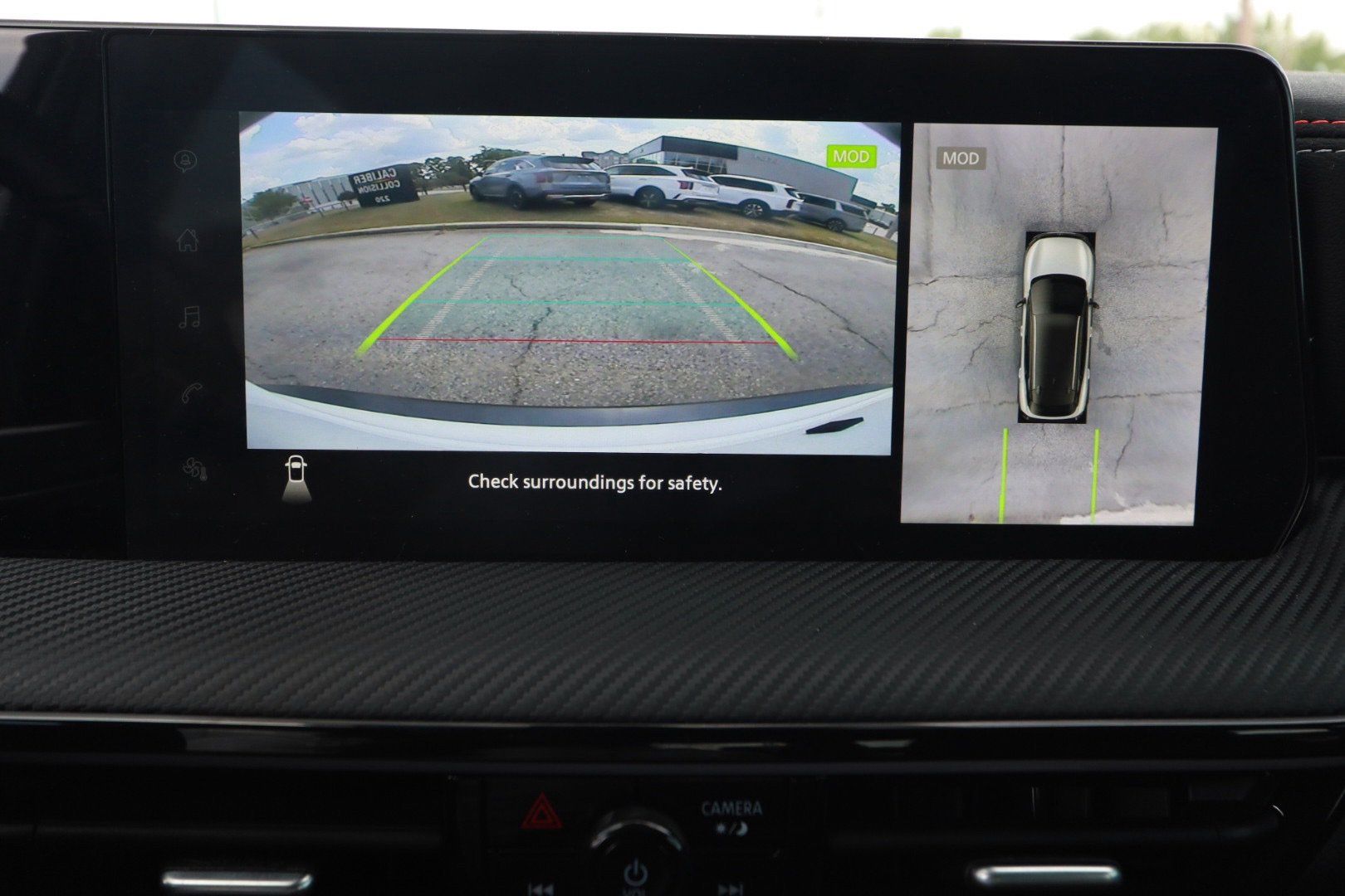 Used 2025 Nissan Kicks SR w/ Interior Electronics Package FWD image 15