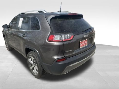 Used 2019 Jeep Cherokee Limited image 18