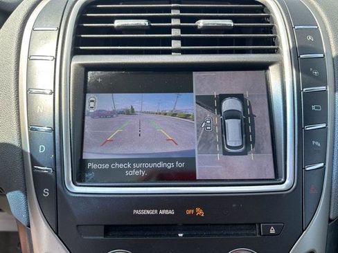 Used 2019 Lincoln Nautilus Reserve image 25