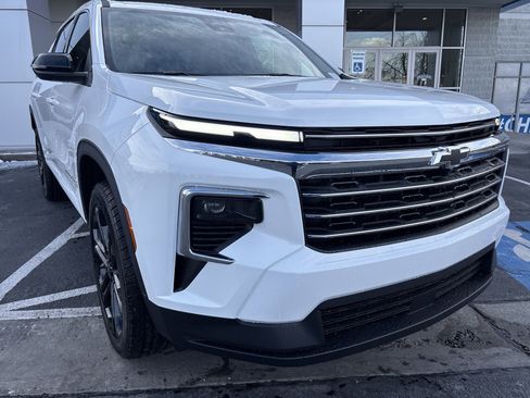 New 2026 Chevrolet Traverse LT w/ LPO, Floor Liner Package image 7