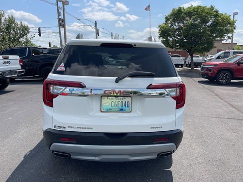 Used 2023 GMC Acadia SLT AWD/4WD image 15