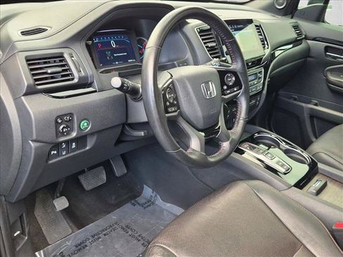 Used 2020 Honda Pilot Black Edition image 9