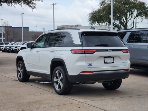 New 2026 Jeep Grand Cherokee Limited AWD/4WD image 4