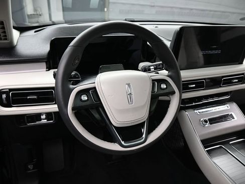 Used 2025 Lincoln Aviator Reserve w/ Illumination Package image 21