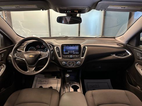 Used 2019 Chevrolet Malibu LS image 9