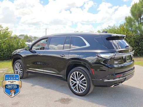 New 2026 Buick Enclave Avenir w/ Super Cruise Package FWD image 3