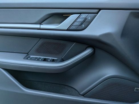 New 2026 Porsche Taycan image 13