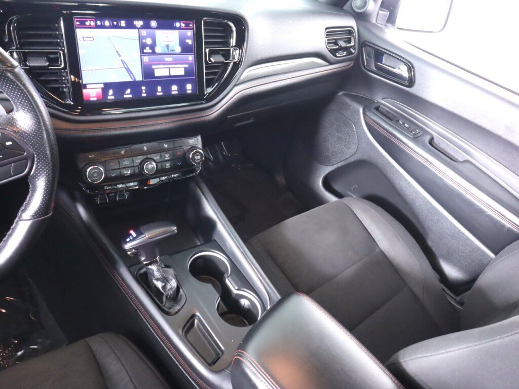 Used 2025 Dodge Durango GT AWD/4WD image 31