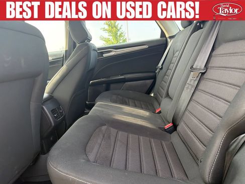 Used 2020 Ford Fusion SE FWD image 20