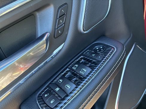 Used 2019 RAM 1500 Laramie image 13