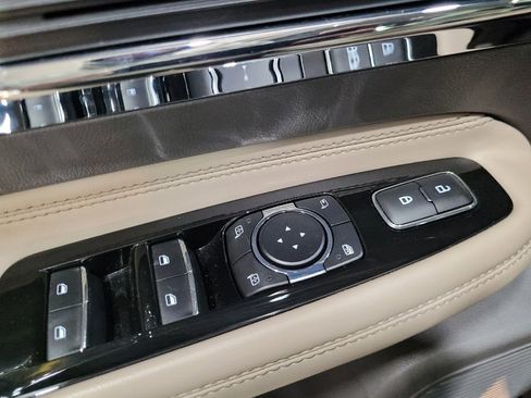 Used 2022 Lincoln Corsair AWD w/ Equipment Group 101A image 27