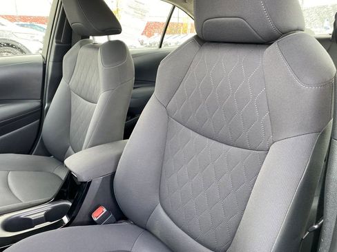 Used 2021 Toyota Corolla LE image 20