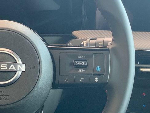 New 2026 Nissan Kicks SR w/ SR Premium Package FWD image 10