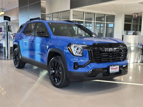 New 2026 GMC Terrain Elevation w/ Elevation Premium Package image 2