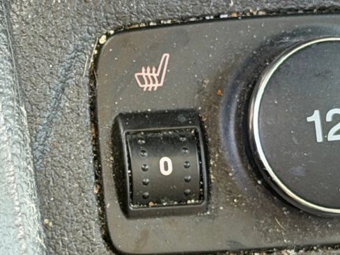 Used 2015 Ford Transit Connect Titanium FWD image 20