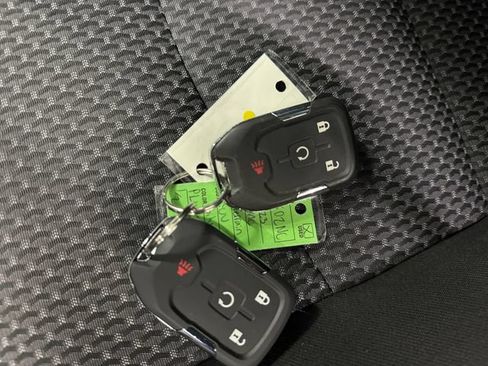 Used 2023 GMC Terrain SLE w/ Driver Convenience Package FWD image 26