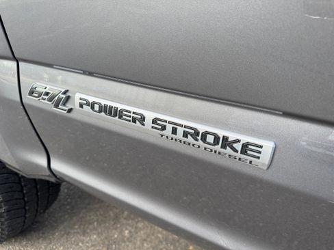 Used 2022 Ford F350 Platinum w/ FX4 Off-Road Package image 4