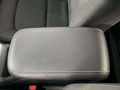 Used 2022 Chevrolet Colorado LT image 13