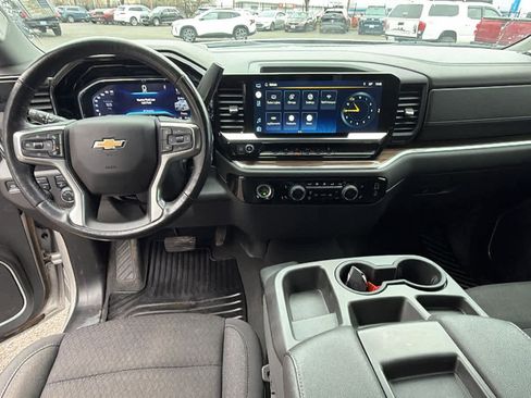 Used 2022 Chevrolet Silverado 1500 LT image 18