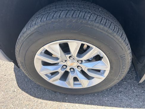Used 2025 Chevrolet Silverado 1500 Custom RWD image 8
