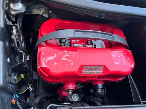 Used 1998 Chevrolet Corvette Coupe w/ Memory Pkg image 27