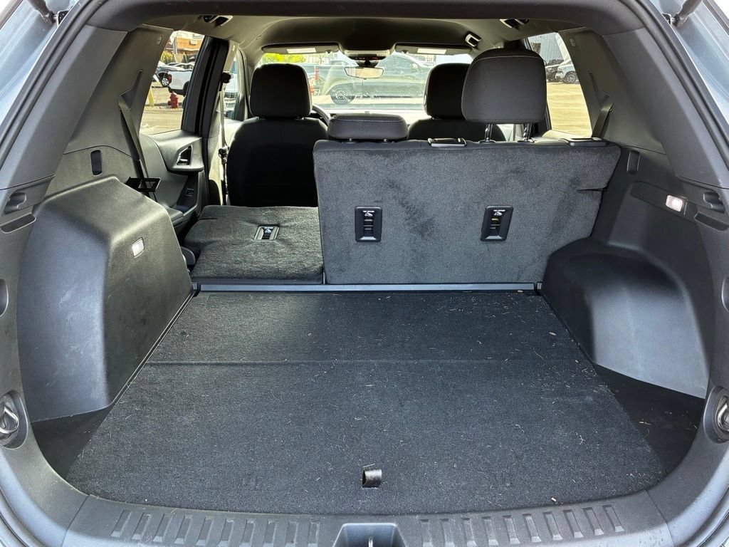 Used 2025 Chevrolet Equinox LT w/ Safety and Technology Package AWD/4WD image 29