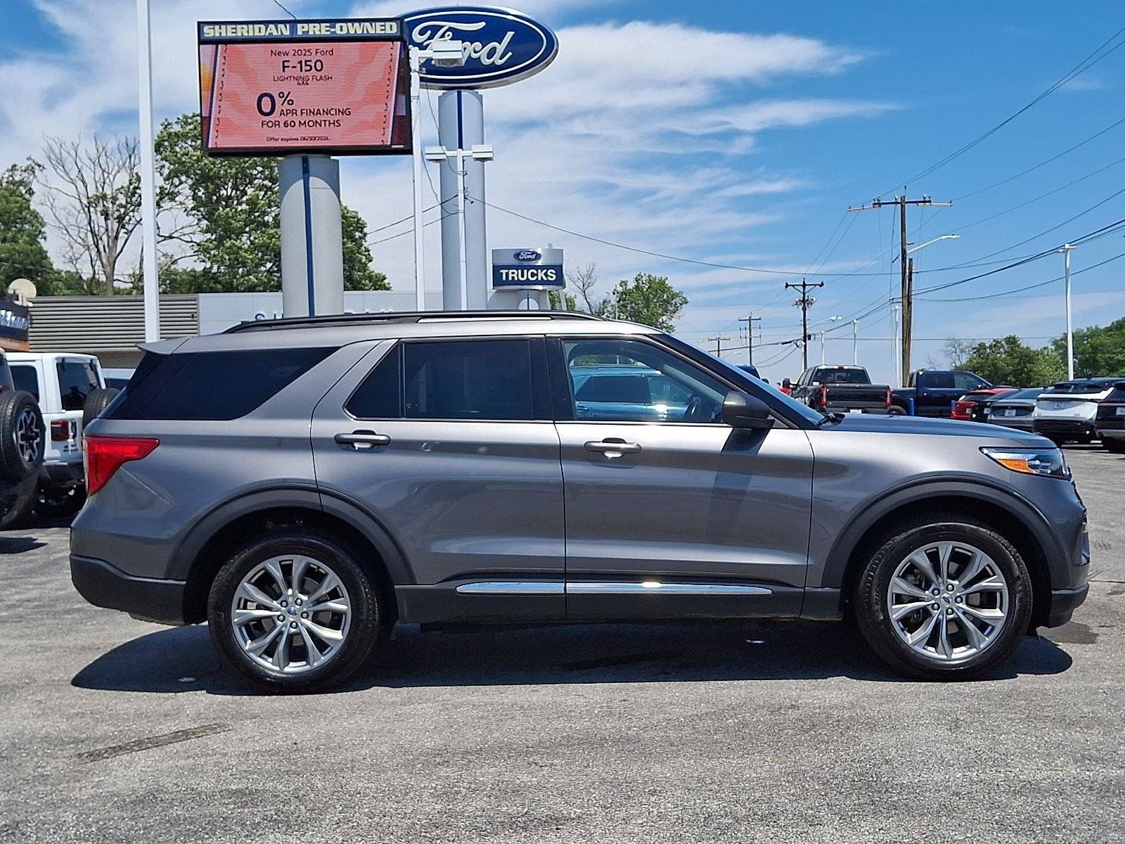 Certified 2023 Ford Explorer XLT w/ Equipment Group 202A AWD/4WD image 8