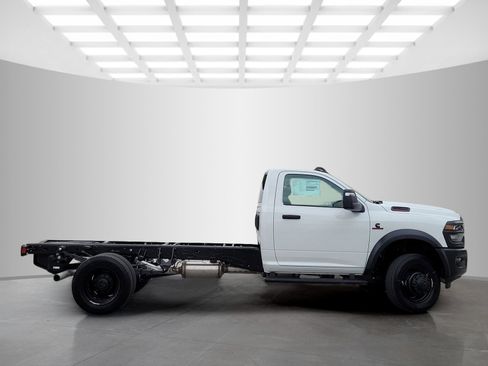 New 2026 RAM 5500 Tradesman image 3