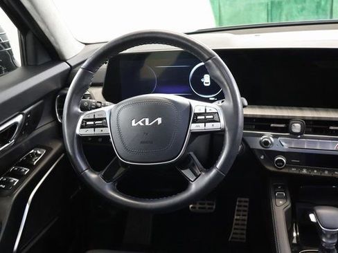 Used 2025 Kia Telluride SX Prestige image 18