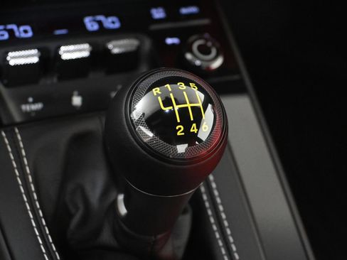Used 2024 Porsche 911 GT3 RWD image 25