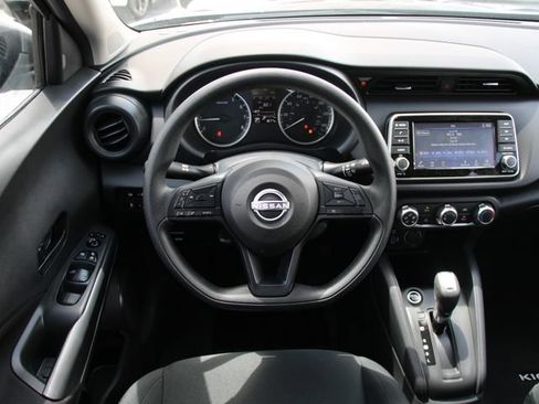 Used 2025 Nissan Kicks Play S FWD image 15