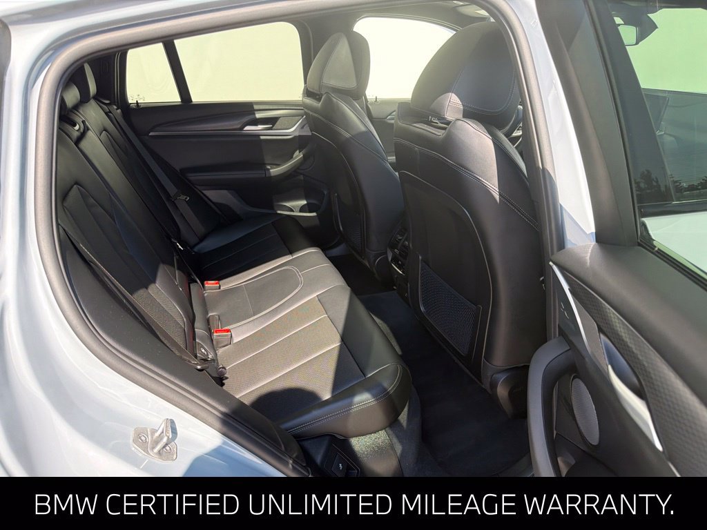 Certified 2025 BMW X4 xDrive30i w/ M Sport Package AWD/4WD image 11