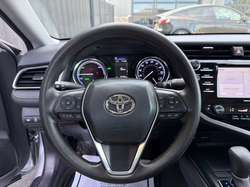 Used 2020 Toyota Camry LE w/ Fleet Convenience Package FWD image 14