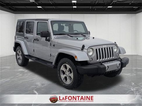 Used 2018 Jeep Wrangler Unlimited Sahara w/ Connectivity Group image 7