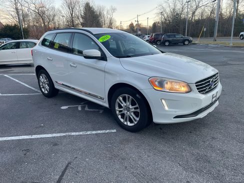 Used 2016 Volvo XC60 T5 image 6