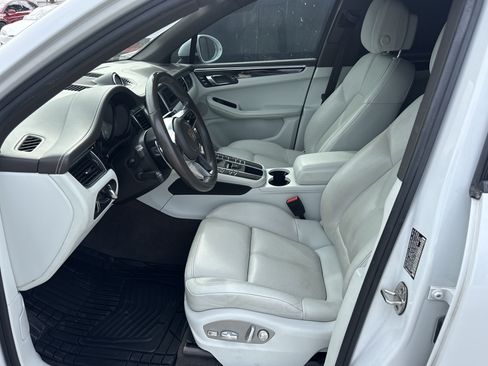 Used 2018 Porsche Macan S w/ Premium Package Plus AWD/4WD image 5