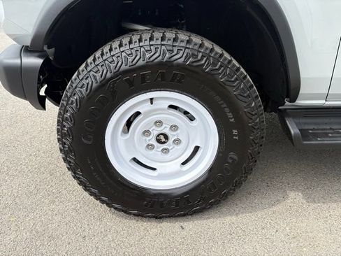 New 2026 Ford Bronco Heritage Edition AWD/4WD image 14