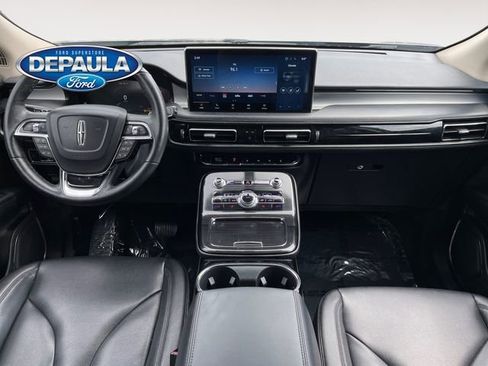 Used 2022 Lincoln Nautilus AWD image 13