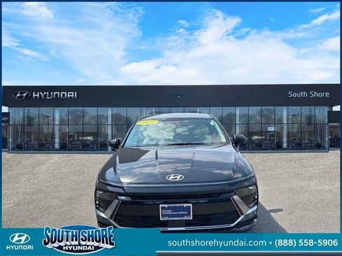 Certified 2024 Hyundai Sonata SEL FWD image 2