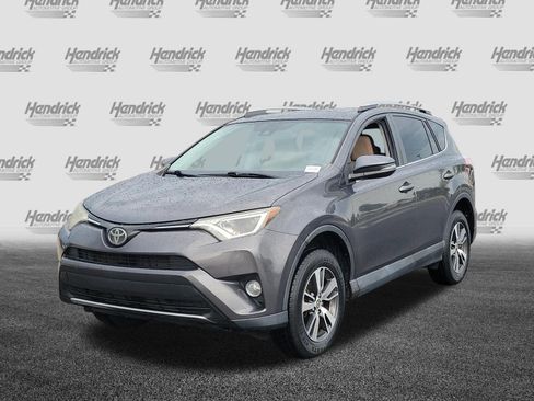 Used 2018 Toyota RAV4 XLE FWD image 3