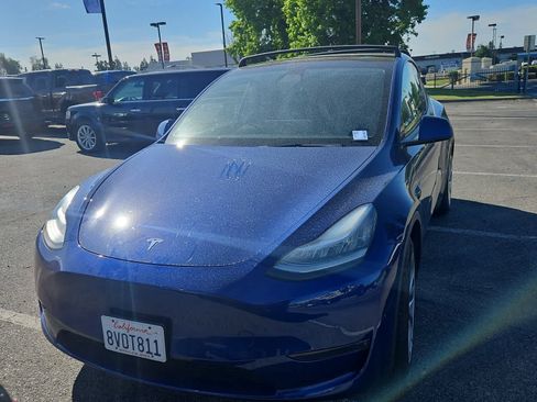 Used 2021 Tesla Model Y Long Range image 4