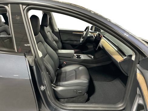 Certified 2023 Tesla Model Y Performance AWD/4WD image 13