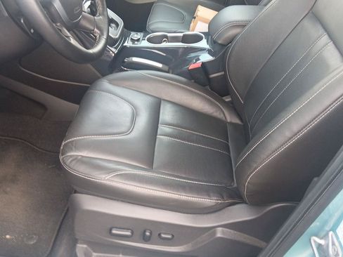 Used 2013 Ford Escape Titanium w/ Parking Technology Pkg FWD image 13