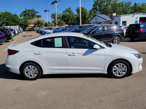 Used 2020 Hyundai Elantra SE w/ Cargo Package (C1) image 3